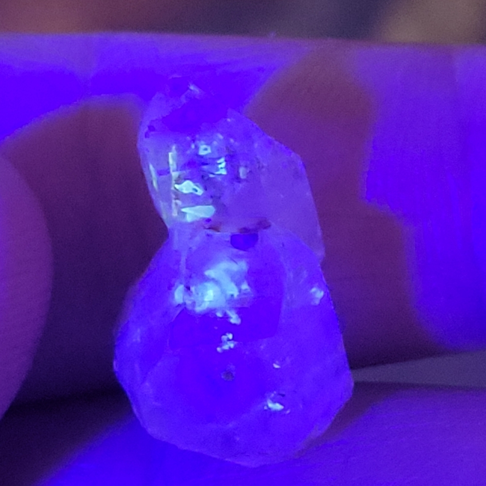 13.45ctw Petroleum Quartz Crystal Fluorescent Oil Bladder Enhydro Inclusions - Picture 5 of 5